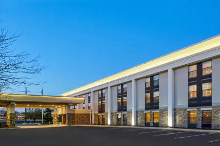 Hampton Inn Lafayette Отели в г. Лафайетт