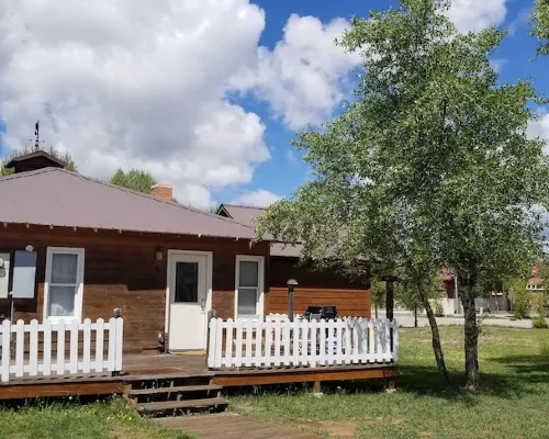 Charming Home in the Heart of Downtown Pinedale Hotels in Pinedale