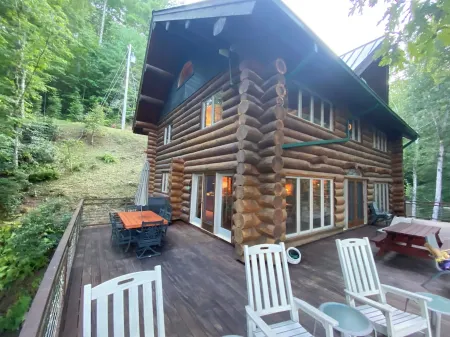 The Cabin on Fontana LakeLake Front Paradise in the Smokies