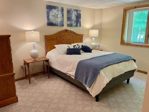 Updated Phase 2 Hideaway Valley Condo Nestled in the Woods Hotels in Little Traverse Township