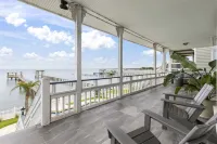 Kemah's Bayfront Getaway with Pool