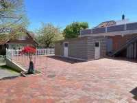 Exclusive apartment with large roof terrace near the beach with sauna Hotels in Langeoog