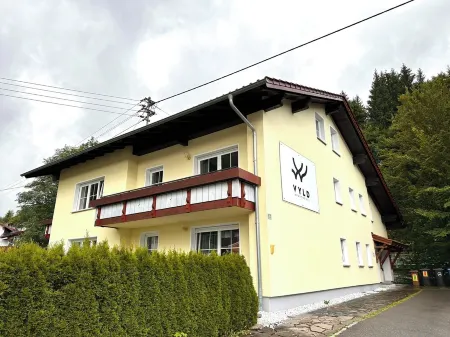 VYLD: Hirschberg with balcony and mountain view