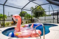 3mins2Beach-Sleeps10-Pool+FencedYard-Bikes-Patio - Swimmingpools