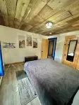 Downtown Hot Tub Escape Hotels near Keene Assembly of God