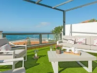 New, villa facing the sea, LEGALIZED Nº A-38/4. 1880 Hotels in Tacoronte
