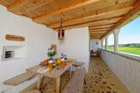 Romantic farm on Lake Chiemsee with exclusive holiday apartments Hotels in Eggstätt