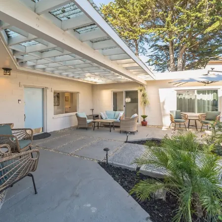 Oceanview Coastal Retreat Sauna, Hot Tub & Fire Pitstr Permit Number: 14614430