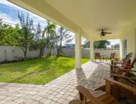 Bahama Breeze Retreat