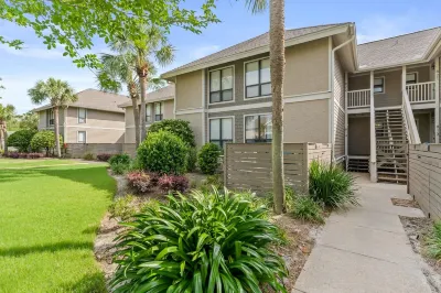 "Bella Vue" - 5 Star Premier Hosts, with Golf Cart, Marina/Fireworks View