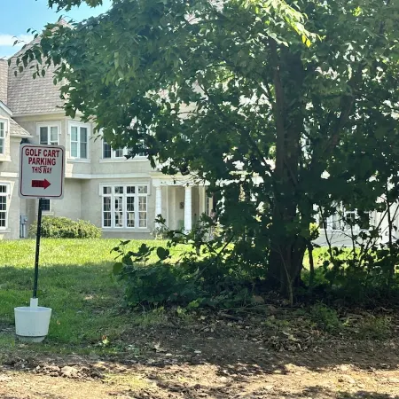 Peaceful Family & Pet-Friendly Country 3-Bedroom House. Fire Pit and Views!