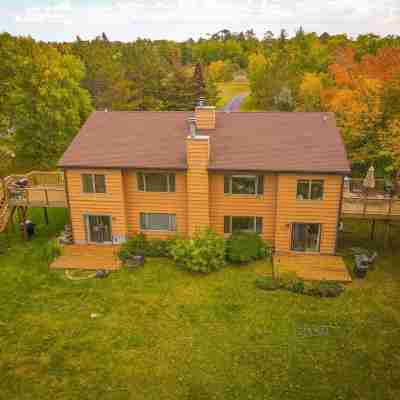 Breezy Hills - Unit 1; Lake Bemidji, King Bed, Kayaks, PB Trail Private Access Hotel Exterior