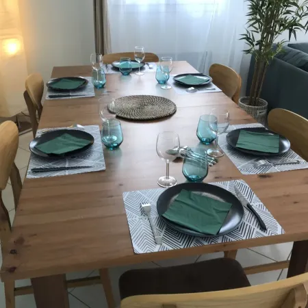 Stunning sea view ROYAN PONTAILLAC, 4 bedrooms, 2 showers, 1 bath, 4 nights mini