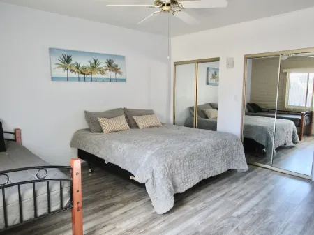 Large home / pool near the Catelina Foothills Отели рядом с достопримечательностью «Тохоно Чул | Гарденс, Галлерис, энд Бистро»