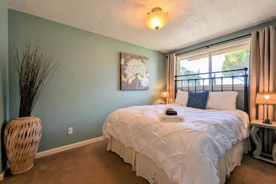 Country View Cottages, Stylish, Comfy, Uncorked Cottage Near Downtown Carlton