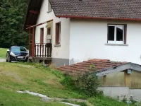 Apartment in quiet house surrounded by meadows. Hotels in Cleurie