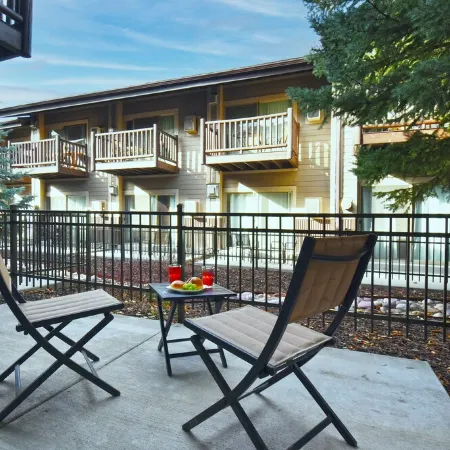 Beautiful Studio Just Minutes To Ski Resorts & Downtown