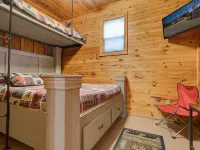 Cozy Custom Cabin in the Rrg• A True Guest Fav Hotels in Wolfe County