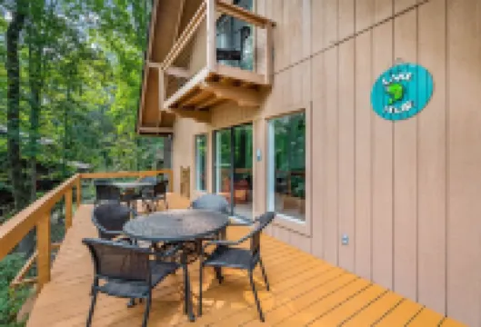 Cozy Lakefront A-Frame Cabin Lake Hartwell Clemson