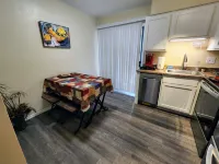 Central, Clean&Comfy|AC|King Bed|<2 mi TMC|Pet Ok