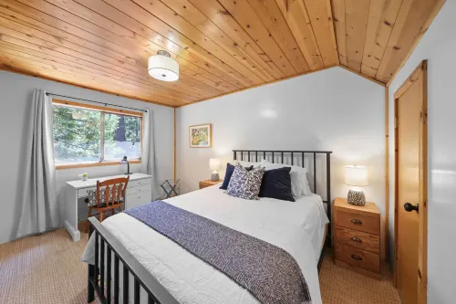 The Wildwood Cabin - Tahoe National Forest