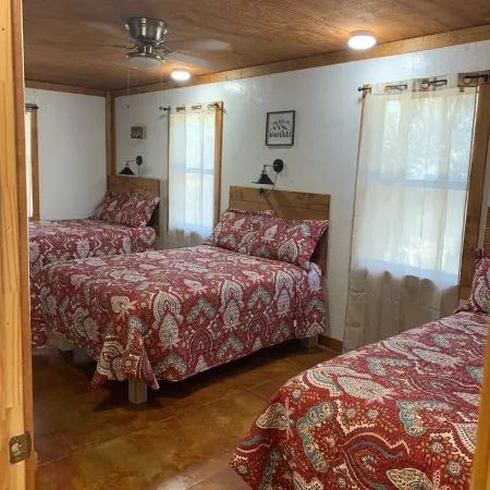 Hummingbird Cabin, located down Riverroad close to local shops and restaurants!