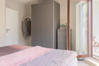 Chic city apartment - city location - close to the lake + single garage