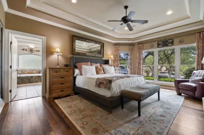Private Luxury Resort, 2 Pools, Hot Tub, Elevated Playground Can Sleep Up to 18