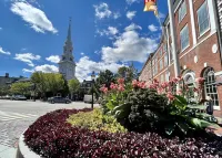 Lovely 1-bedroom in downtown Portsmouth steps to everything!
