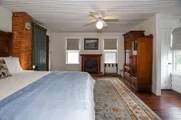 The Riverside - Stay on the River - 15 minutes to Deep Creek and Wisp!