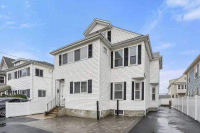 Tufts 2 Bed + Office - Free Parking