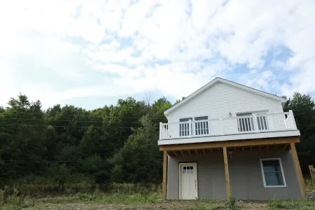 Brand-New House On Lake With Tons of Privacy