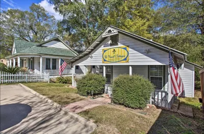 *NEW* Adorable French Country Cottage w/Free Bikes