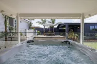 Spa jacuzzi, modern, stylish, separate games room, backyard, fully fenced