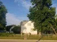 Main Street Home-Locally Owned-No Cleaning Fees-Pets Allowed Hotel a Webster