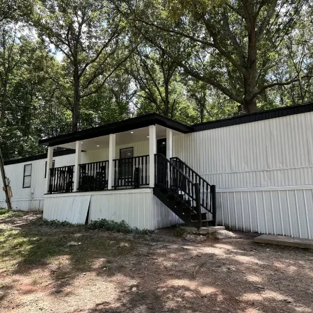 Modern 2 bed Home 10 mins from Dtown Gainesville