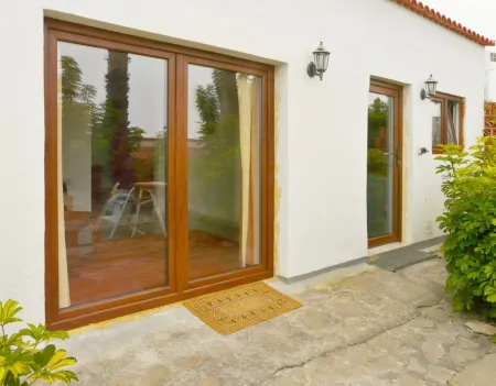 On the Finca Seguro with a stunning sea view far from tourism