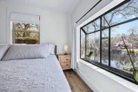 Santa Fe River Front, Luxury Retreat near Ginnie Springs and Ichetucknee