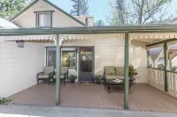 Yosemite vacation rental 30 minutes from Yosemite Valley's main gate.