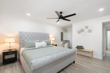 Upscale Family Gem ~ Scenic Pool ~ Game Room ~ Pkg Отели рядом с достопримечательностью «Wigwam Golf Club»