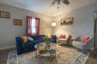 Hamilton Hideaway Hotels in Hancock County