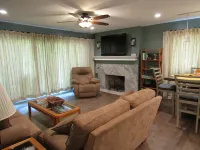 Reconfigured 2 bedroom, 2 bath condo, walking distance Pinehurst Resort. Hotels in Pinehurst