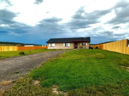 Bryce Canyon Cottage! Just a few of mins away.