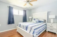 Summer’s Breeze Lake House