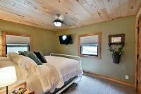 Welcome to Your Lakeside Escape at Sunsets on Sunfish