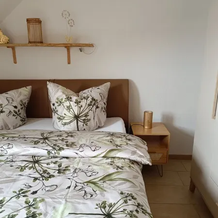Traumhafte Wohnung Über Zwei Ebenen mit Infrarotkabine, Balkon und Terrasse