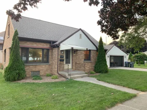 New King Park Beach Lookout Deluxe! 3BR Right at Lake!