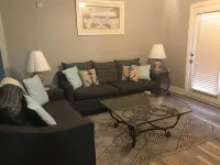 2 BR/ 2BA Condo1 King /2 Full beds Sleeps 6 close to OWA & Foley Tourism Complex