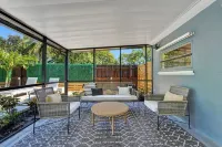 Heated Salt-Water Pool 2 Br Oasis / Pets OK • 5 Min to Fort Lauderdale Beach