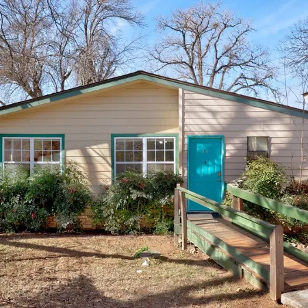 Waterfront Dog-Friendly Lake Home, Cozy Decks and Wood Stove